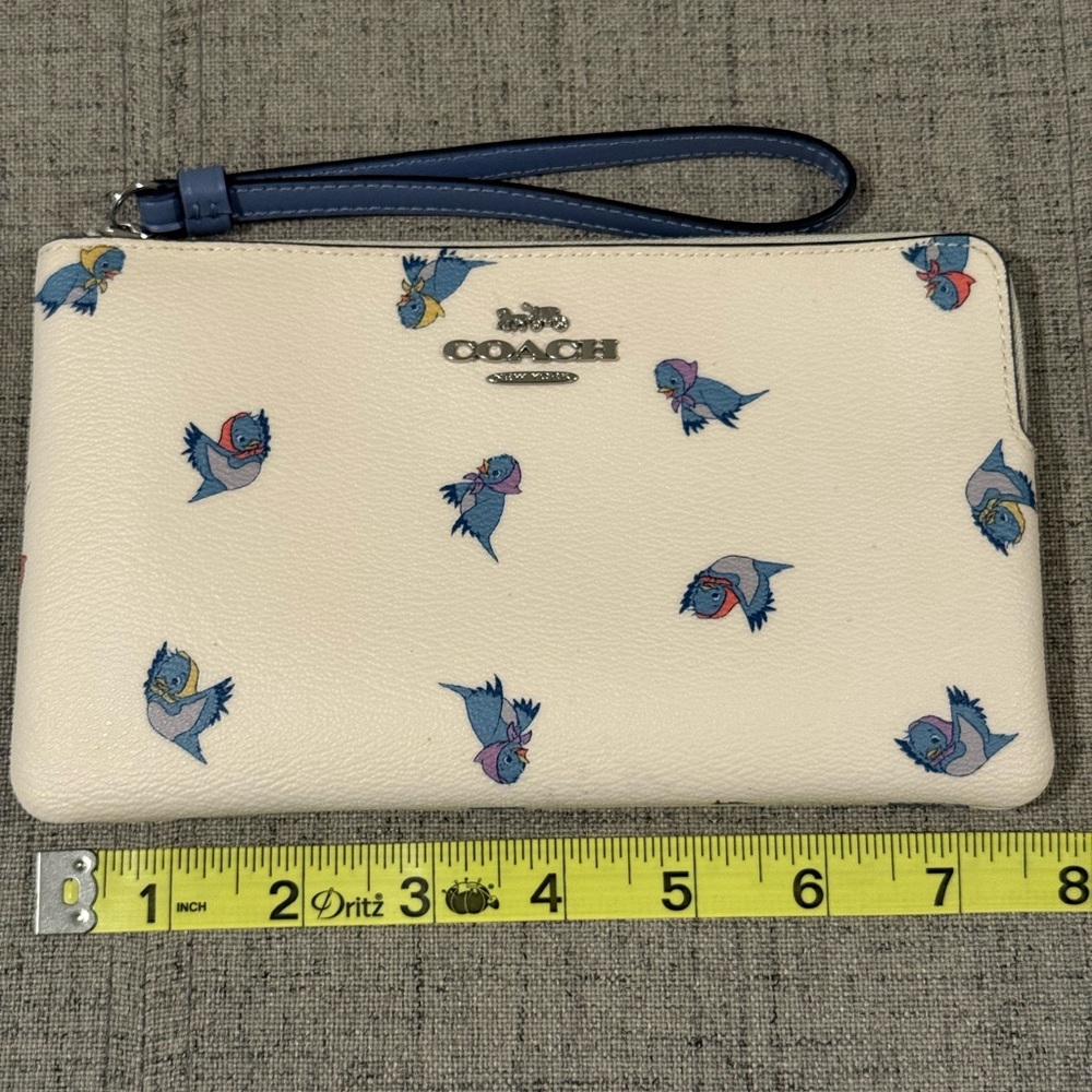Coach X Disney Cinderella Wristlet (Limited Edition) 🐦♥️🐦 - Picture 8 of 9